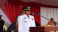 Camat Loa Janan, Hery Rusnadi Pimpin Upacara Pengibaran Bendera Merah Putih