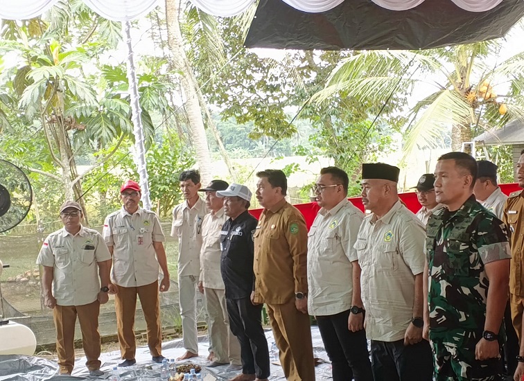 Kepala Distanak Kukar Menghadiri Pelantikan KTNA Kukar 2025-2030