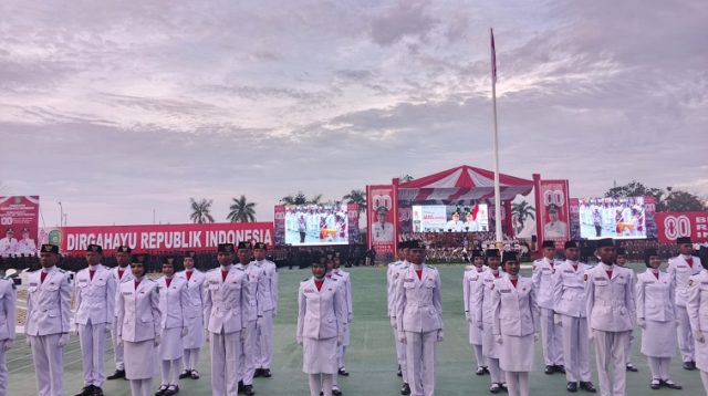 Upacara Penurunan Bendera Merah Putih