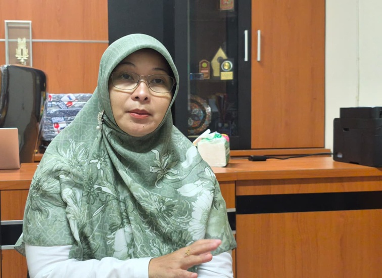 Plt. Kepala Bidang SMP Dinas Pendidikan dan Kebudayaan (Disdikbud) Kukar, Emy Rosana Saleh