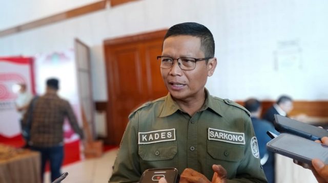 Kepala Desa Prangat Selatan, Sarkono