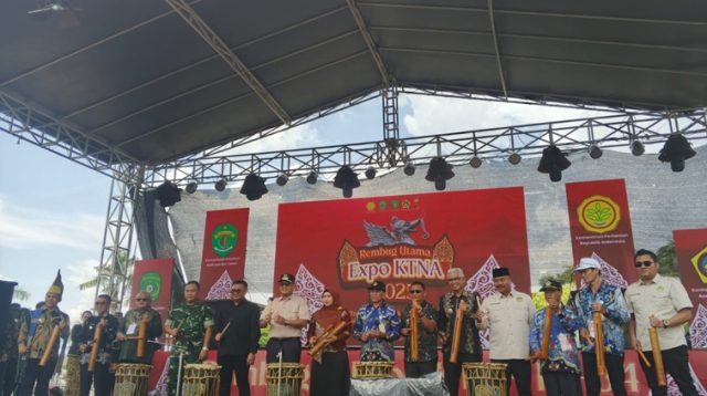 Pembukaan Rembug dan Expo KTNA Nasional di Kukar