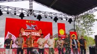 Pembukaan KTNA Agro Expo Secara Simbolis dengan Memukul Pentungan
