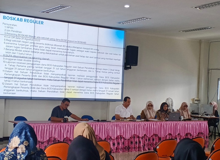 Rapat SMPN 1 Tenggarong bersama Orang Tua Murid Penerima Boskap