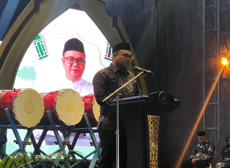 Bupati Kukar dr. Aulia Rahman Basri. (Lingkar Kaltim/M. As'ari)