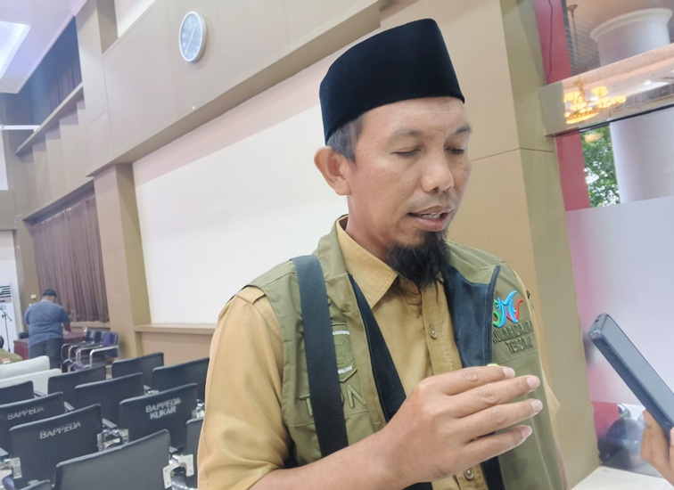Camat Kembang Janggut, Suhartono