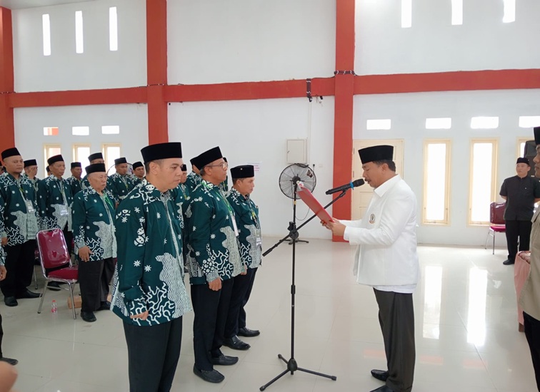 Prosesi pelantikan Dewan Hakim MTQ Ke-46. (Lingkar Kaltim/M. As'ari)