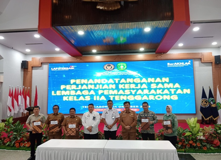 Penandatanganan kerja sama antara Lapas Kelas IIA Tenggarong dan perangkat-perangkat daerah terkait. (Lingkar Kaltim/M. As'ari)