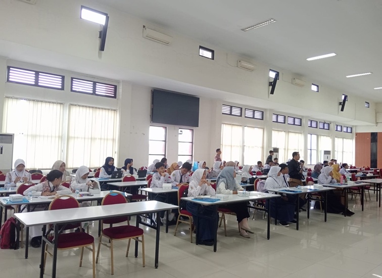 Puluhan siswa SMP se-Kukar pada Festival Film Dokumenter Disdikbud Kukar. (Lingkarkaltim/M. As'ari)