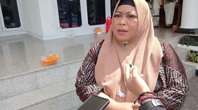 Kepala SMP Negeri 3 Tenggarong, Sariyani. (Lingkar Kaltim/M. As'ari)