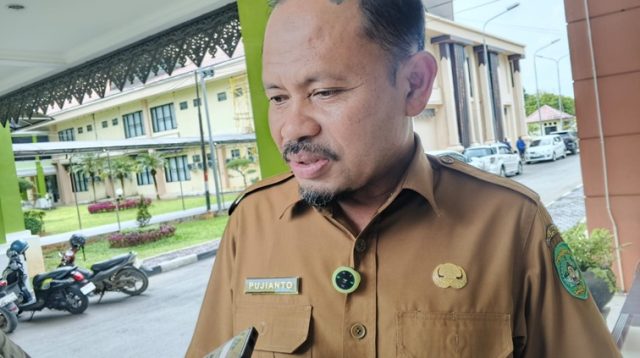 Plt. Sekretaris Disdikbud Kukar, Pujianto