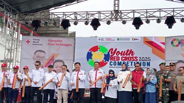Pembukaan Youth Red Cross Competition 2025 oleh PMI Kukar. (Lingkarkaltim/M. As'ari)