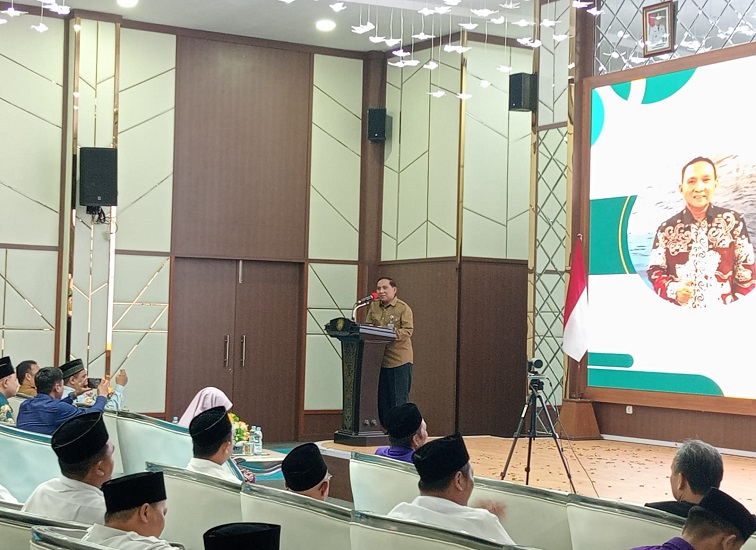Asisten II Ahyani Fadianur Diani. (Lingkar Kaltim/M. As'ari)