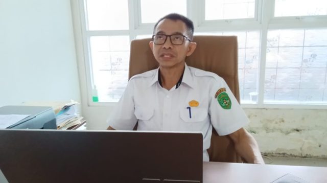 Kepala Bidang Pemasaran Produk Dalam Negeri dan Pengendalian Barang Pokok Disperindag Kukar, Muhammad Bustani. (Lingkar Kaltim/M. As'ari)