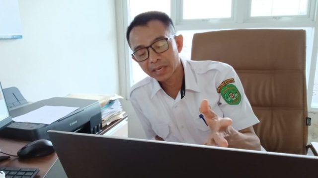 Kepala Bidang Pemasaran Produk Dalam Negeri dan Pengendalian Barang Pokok, Muhammad Bustani. (Lingkar Kaltim/M. As'ari)