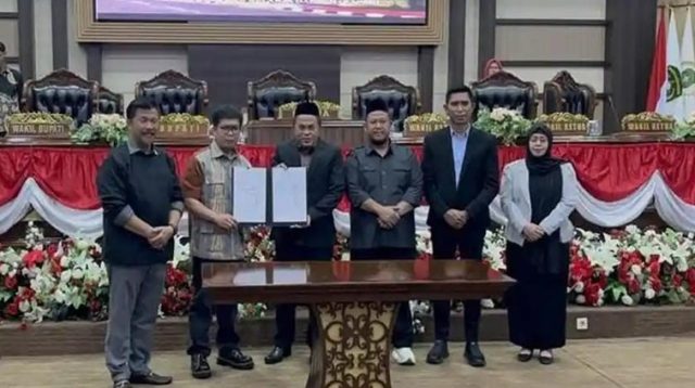 Pengesahan APBD 2026. (Lingkar Kaltim/M. As'ari)