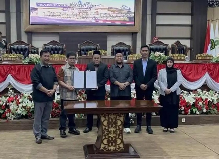 Pengesahan APBD 2026. (Lingkar Kaltim/M. As'ari)
