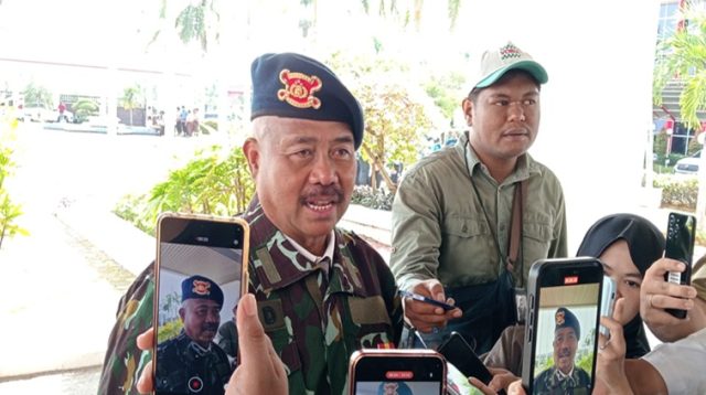 Warga Kehormatan Brimob Polda Kaltim, Edi Damansyah. (Lingkar Kaltim/M. As'ari)