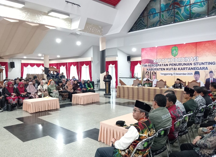 Rapat koordinasi tim penurunan stunting di Pendopo Odah Etam Tenggarong. (Lingkar Kaltim/M. As'ari)