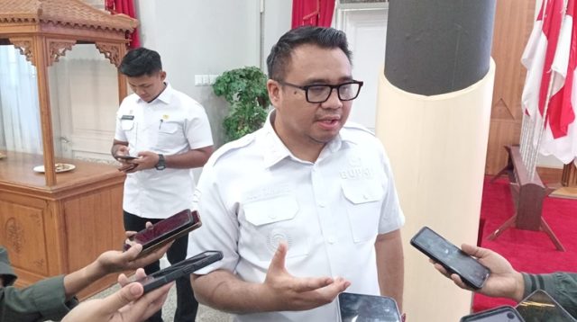 Bupati Kukar dr. Aulia Rahman Basri. (Lingkar Kaltim/M. As'ari)