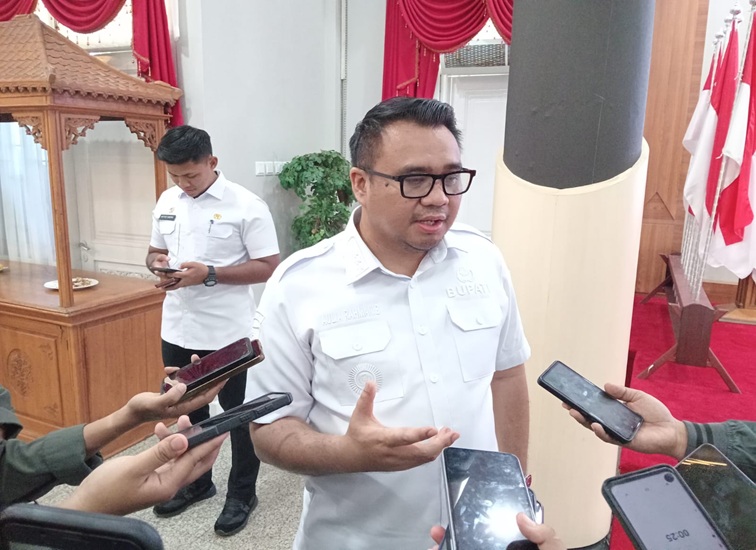 Bupati Kukar dr. Aulia Rahman Basri. (Lingkar Kaltim/M. As'ari)
