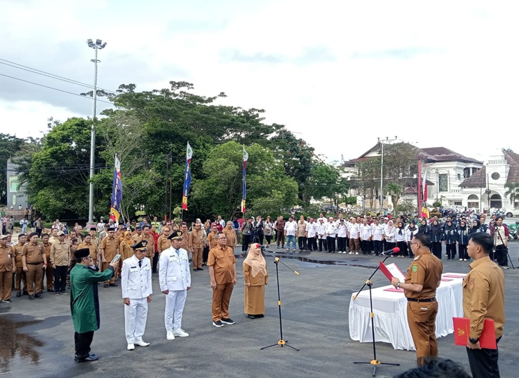 Pelantikan empat Pejabat Adminisator dan Fungional di lingkungan Pemkab Kukar. (Lingkar Kaltim/M. As'ari)