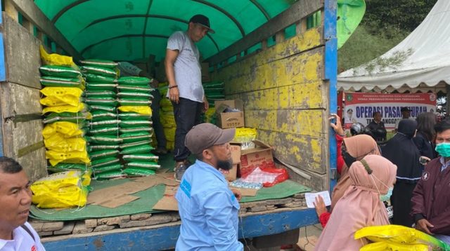 Operasi Pasar Murah Disperindag Kukar