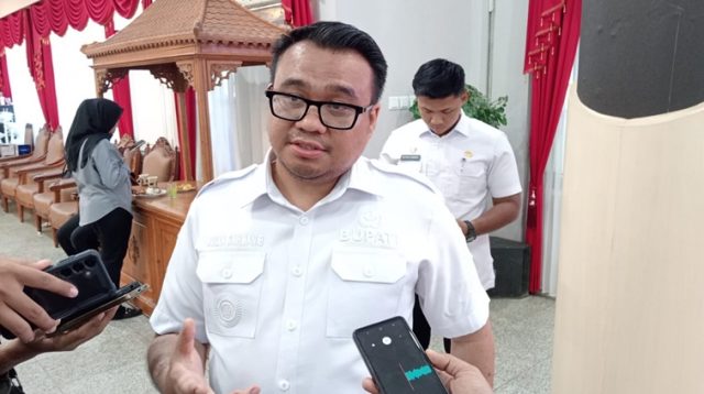 Bupati Kukar dr. Aulia Rahman Basri. (Lingkar Kaltim/M. As'ari)