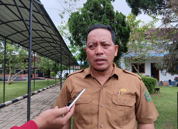 Plt. Kepala Disperindag Kukar Sayid Fathullah. (Lingkar Kaltim/M. As'ari)