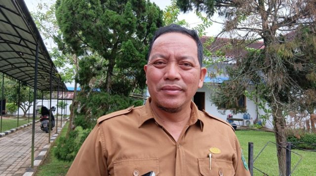 Plt. Kepala Disperindag Kukar Sayid Fathullah. (Lingkar Kaltim/M. As'ari)