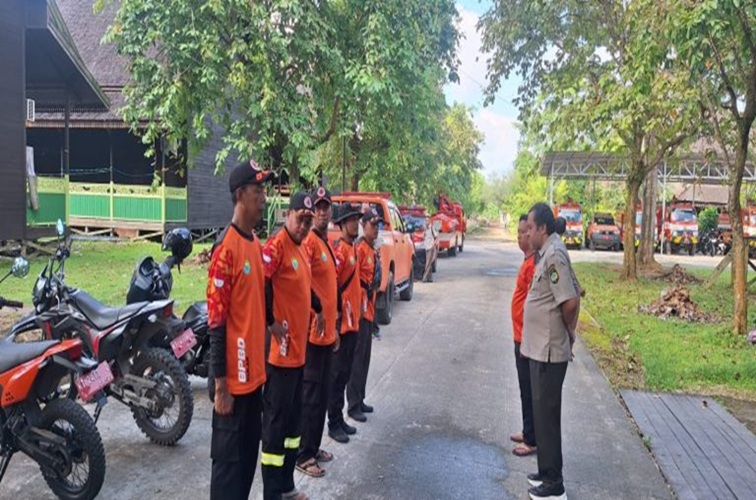 Personil BPBD Kukar saat apel persiapan. (Dok. BPDB Kukar)