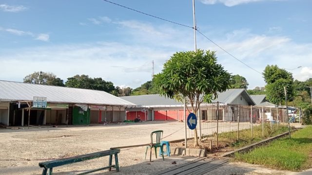 Pasar relokasi lapangan pemuda. (Lingkar Kaltim/M. As'ari)