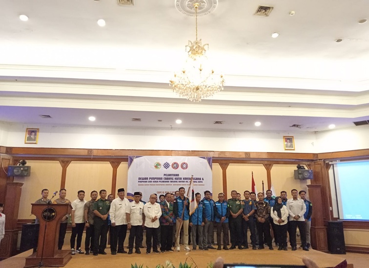 Pelantikan pengurus DPC FSPTI-KSPSI Kukar. (Lingkar Kaltim/M. As'ari)