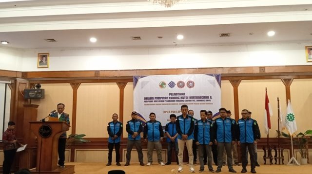 Pelantikan pengurus DPC FSPTI–KSPSI Kukar. (Lingkar Kaltim/M. As'ari)