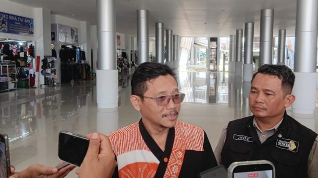 Kepala Bapenda Kukar, Dr. Bahari Jokosusilo. (Lingkar Kaltim/M. As'ari)