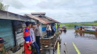 Proses pencarian oleh tim gabungan di sungai Sabintulung. (Dok, Polres Kukar)