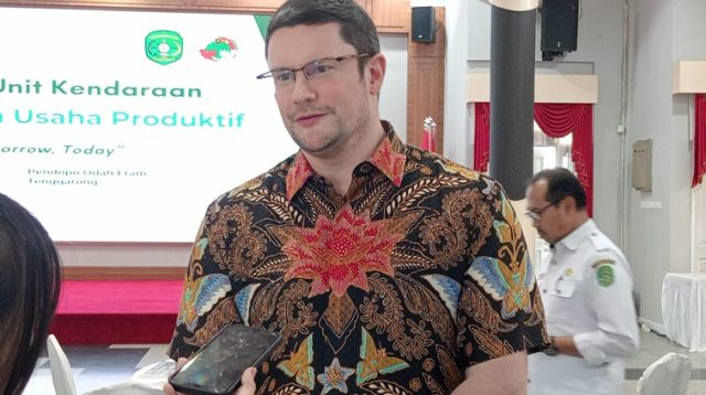 Presiden Direktur PT. REA Kaltim Plantations, Luuk M. D. Robinow. (Lingkar Kaltim/M. As'ari)