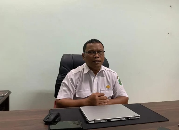 Kepala Bidang Rehabilitasi Sosial dan Penanganan Warga Imigran Korban Tindak Kekerasan Dinas Sosial Kutai Kartanegara, Sunarko. (Lingkar Kaltim/M. As'ari)