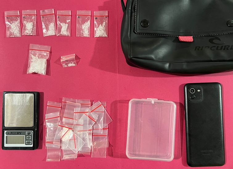 Barang bukti yang diamankan oleh polisi. (Polsek Muara Jawa)