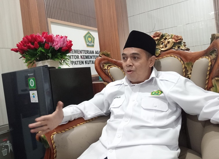 Kepala Kemenag Kukar, Ariyadi. (Lingkar Kaltim/M. As'ari)