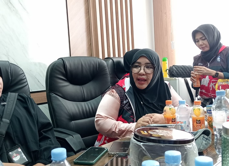 Ketua TRC PPA Kaltim Rina Zainun. (Lingkar Kaltim/M. As'ari)