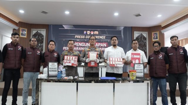 Press release pengungkapan narkoba oleh Polres Kukar. (Dok. Polres Kukar).