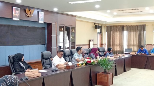 RDP Komisi IV DPRD Kukar bersama Pemkab dan Organisasi Keolahragaan serta Kepemudaan. (Lingkar Kaltim/M. As'ari)