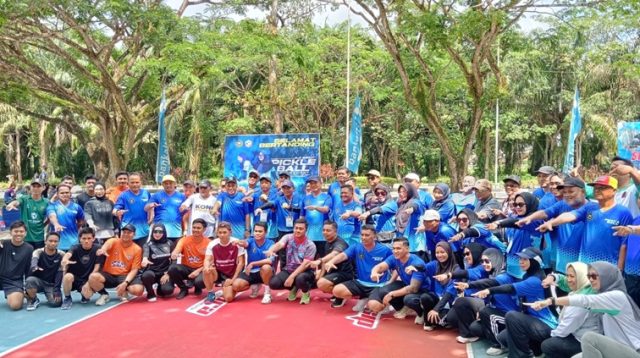 Para peserta Turnamen Aji Imbut Pickleball Club. (Lingkar Kaltim/M. As'ari)