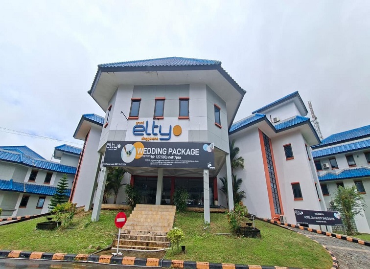 Hotel Grand Elty Singgasana, Jl. Pahlawan Bukit Biru, Tenggarong, Kamis (11/6/2026).