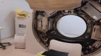 1 lot Scrap/Limbah Padat eks alat kesehatan CT Scan Merk Hitachi Japan Type Scenaria 128 slices (Kondisi Rusak Berat) dari RSUD A.M. Parikesit, Senin (29/6/26). (Doc. BPKAD Kukar)