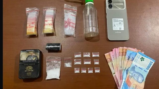 Barang bukti yang diamankan polsek Kembang Janggut, Selasa (16/6/26). (Doc. Humas Polres Kukar)