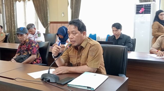Plt. Kepala Disperindag Kukar, Sayid Fathullah. (Lingkar Kaltim/M. As'ari)