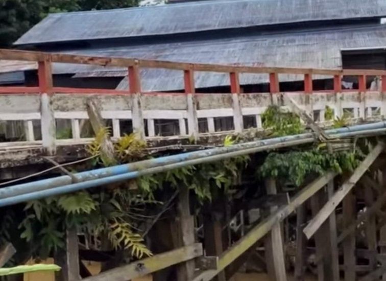Jembatan Sungai Payang, Kec. Loa Kulu, Rabu (17/6/26). (Screenshot Facebook)