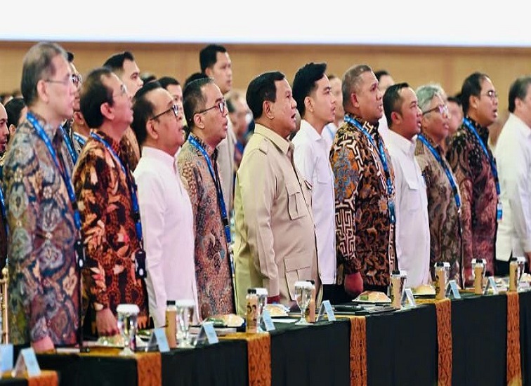 Presiden Prabowo bersama guru besar, rektor, ilmuwan, peneliti, serta pemangku kepentingan dari berbagai sektor saat mengikuti pembukaan Sarasehan Kebangsaan Konvensi Sains, Teknologi, dan Industri Indonesia (KSTI) Tahun 2026 di Jakarta International Convention Center (JICC)